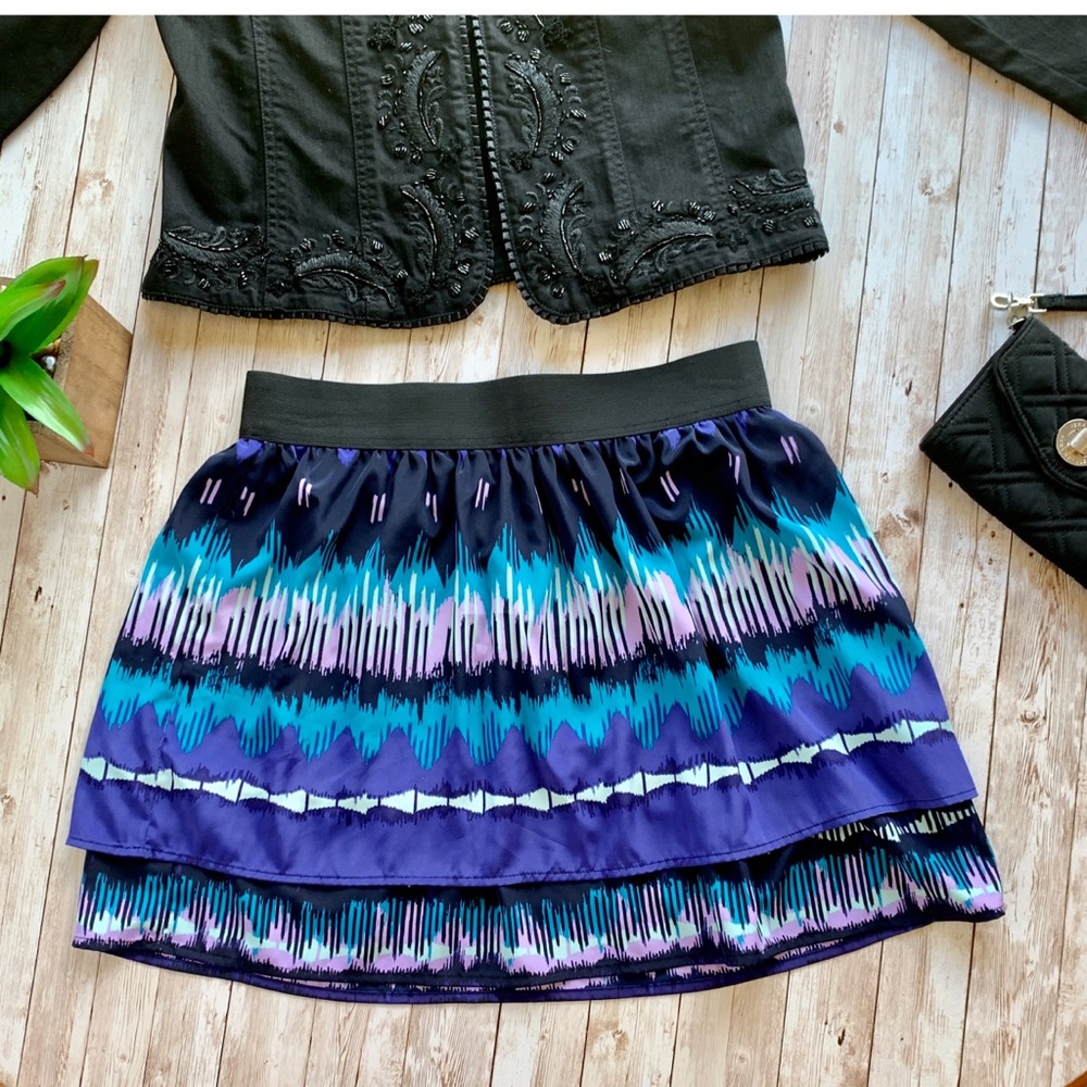 Lauren Conrad tiered mini skirt with back zipper